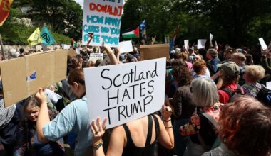 « L’Écosse déteste Trump » : des manifestations organisées à Édimbourg contre le président américain, occupé à jouer au golf