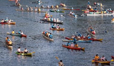 JO de Paris, un an après : défilé sur la Seine, inauguration de statues… les images des célébrations