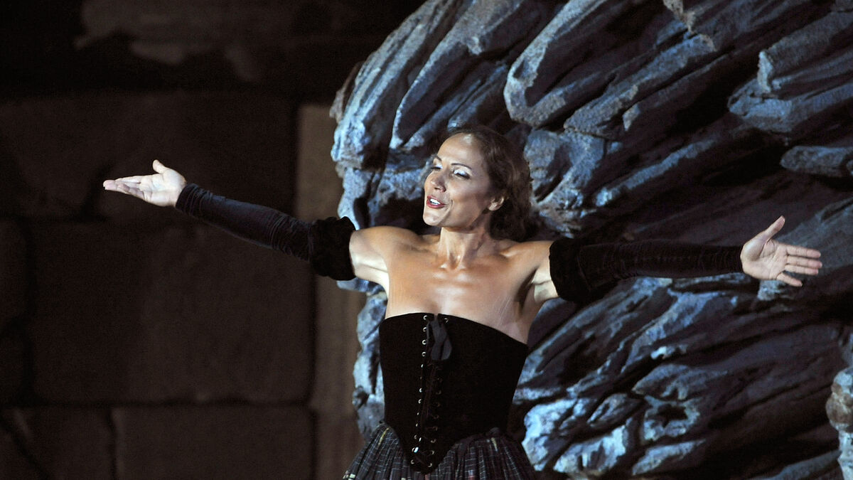 « Quel chagrin » : la cantatrice Béatrice Uria-Monzon, « immense Carmen », est morte à 61 ans