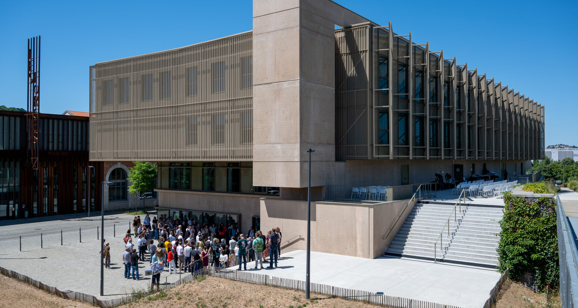 SAINT-ÉTIENNE : L'UNIVERSITÉ DOTE D'UN NOUVEAU TEMPLE DE LA SCIENCE
