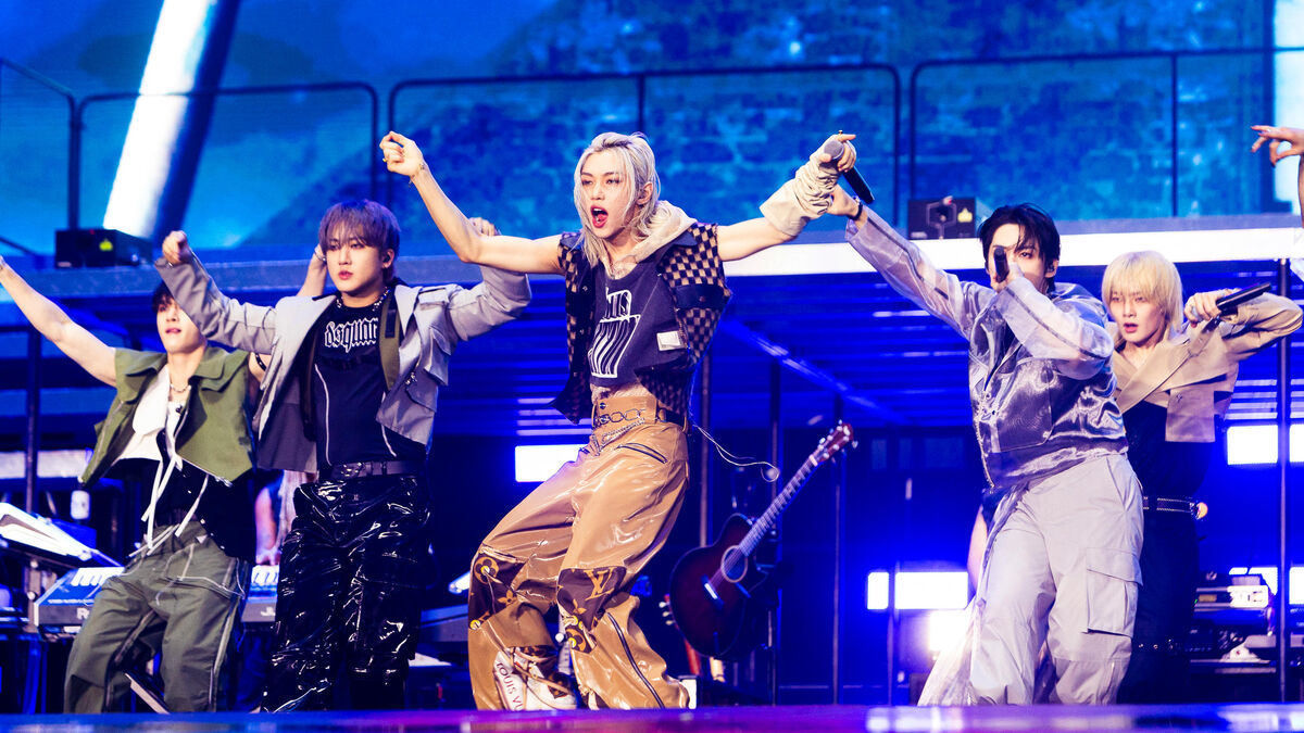 « Au-dessus de Blackpink » : qui sont les Stray Kids, chanteurs de K-pop qui remplissent le Stade de France ?