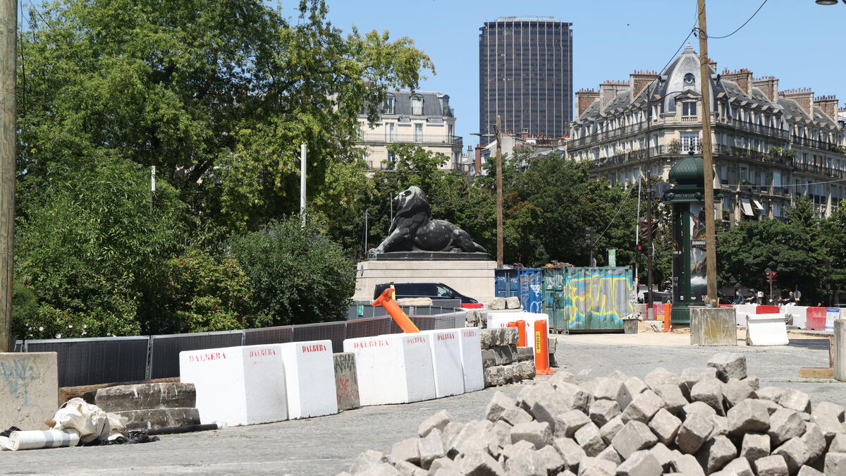 Pistes cyclables, espaces verts… À Paris, le réaménagement de la place Denfert-Rochereau ralentira-t-il les bus ?