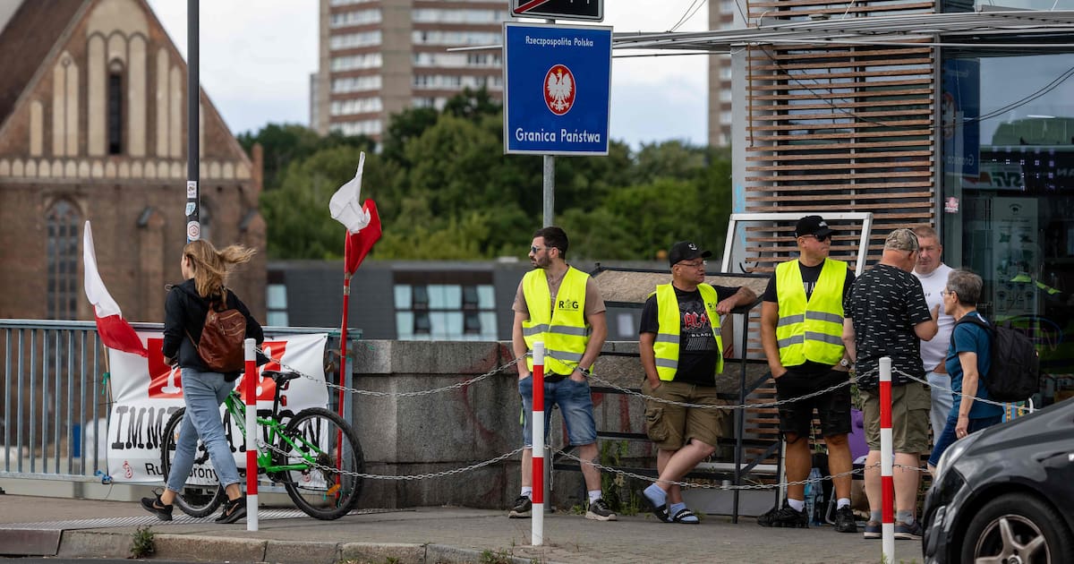 Qui sont les «patrouilles citoyennes» qui traquent les migrants à la frontière entre la Pologne et l’Allemagne ? – Libération