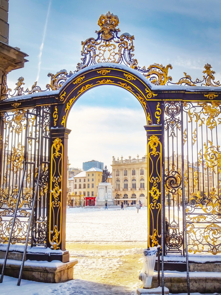 Nancy sous la neige © French Moments