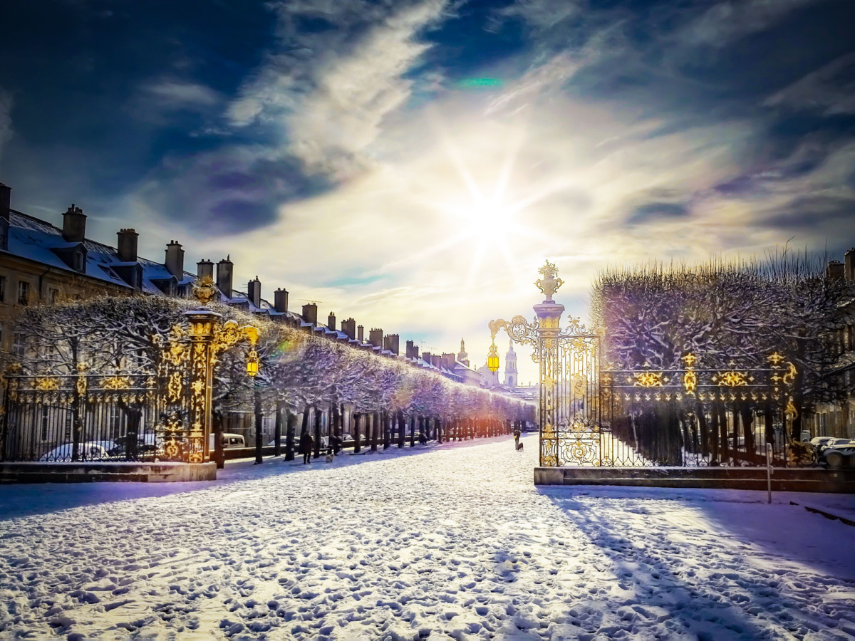 Place de la Carrière sous la neige © French Moments