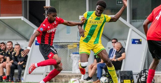 photo  bahmed, un enfant du fc nantes. a la jonelière depuis ses 8 ans, il a signé son premier contrat professionnel mardi 8 juillet.  ©  baptiste mura 