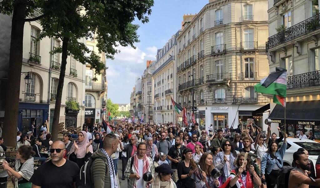 « Qu’est-ce qu’on attend pour agir ? » : 500 personnes mobilisées à Nantes contre la