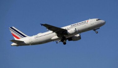« Et hop, l’avion a redécollé » : quatre tentatives d’atterrissage à Nice avant de finir