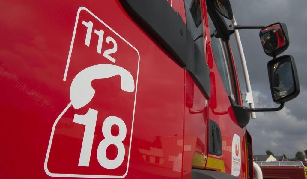 Une maison de 150 m2 s’embrase en Ille-et-Vilaine : 21 pompiers mobilisés sur l’incendie