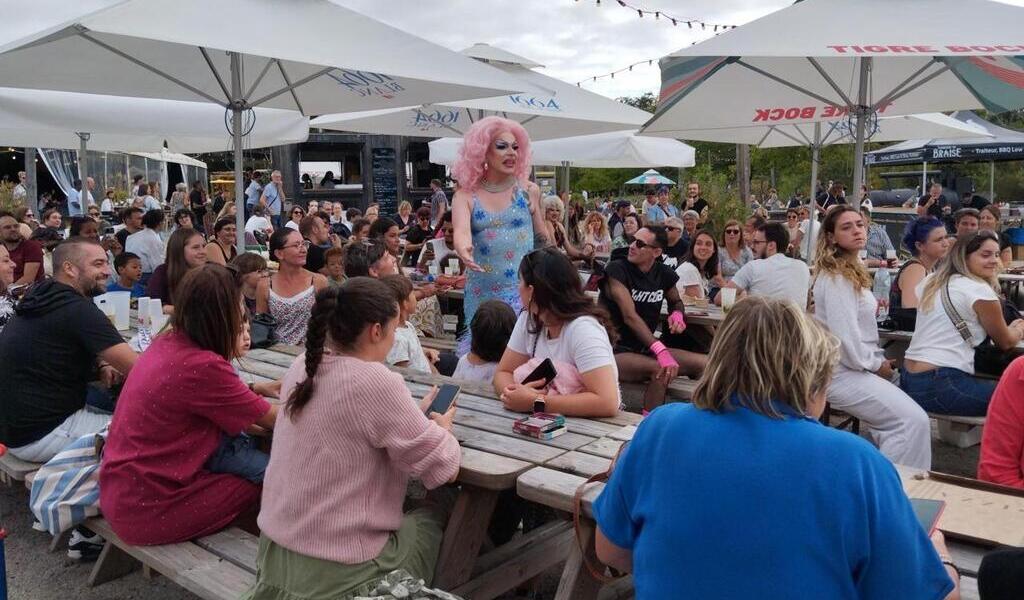 EN IMAGES. Le show des drags ambiance la guinguette près de Nantes