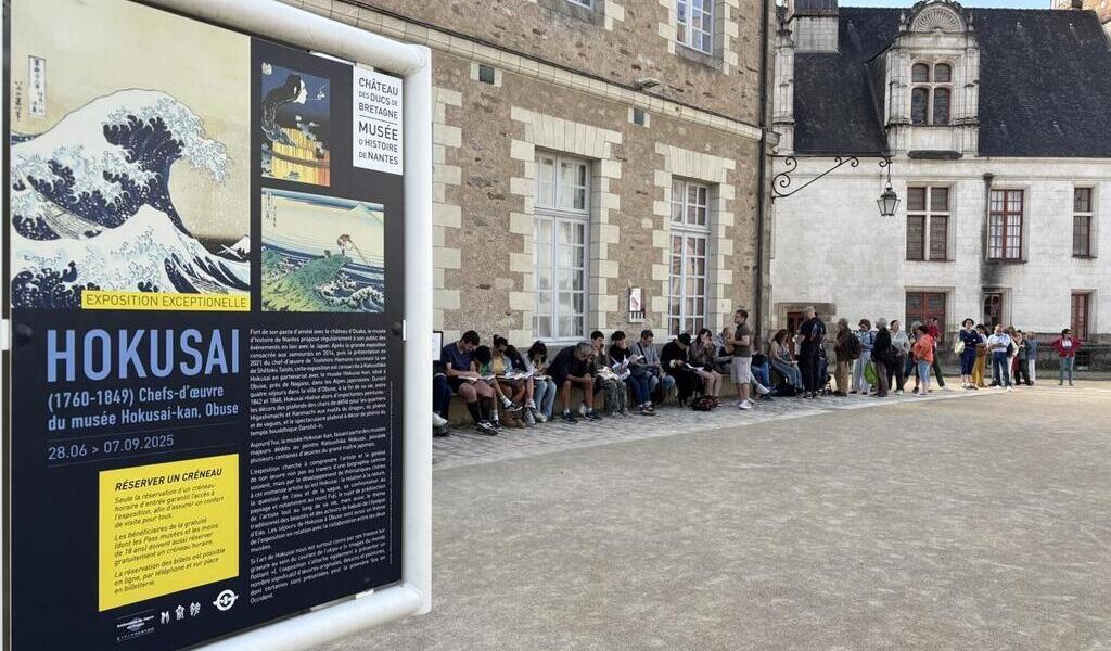 « On était à 8 h devant le château » : à Nantes, on fait la queue tous les jours pour