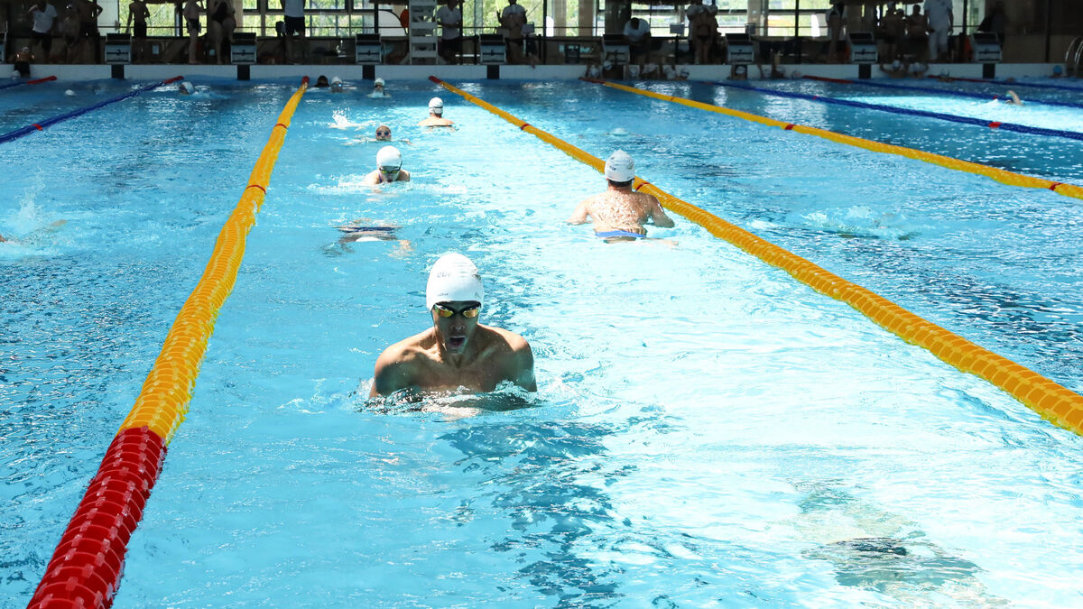 Vacances d’été en Île-de-France : à Saint-Denis, baignade olympique avec vue sur le Stade de France
