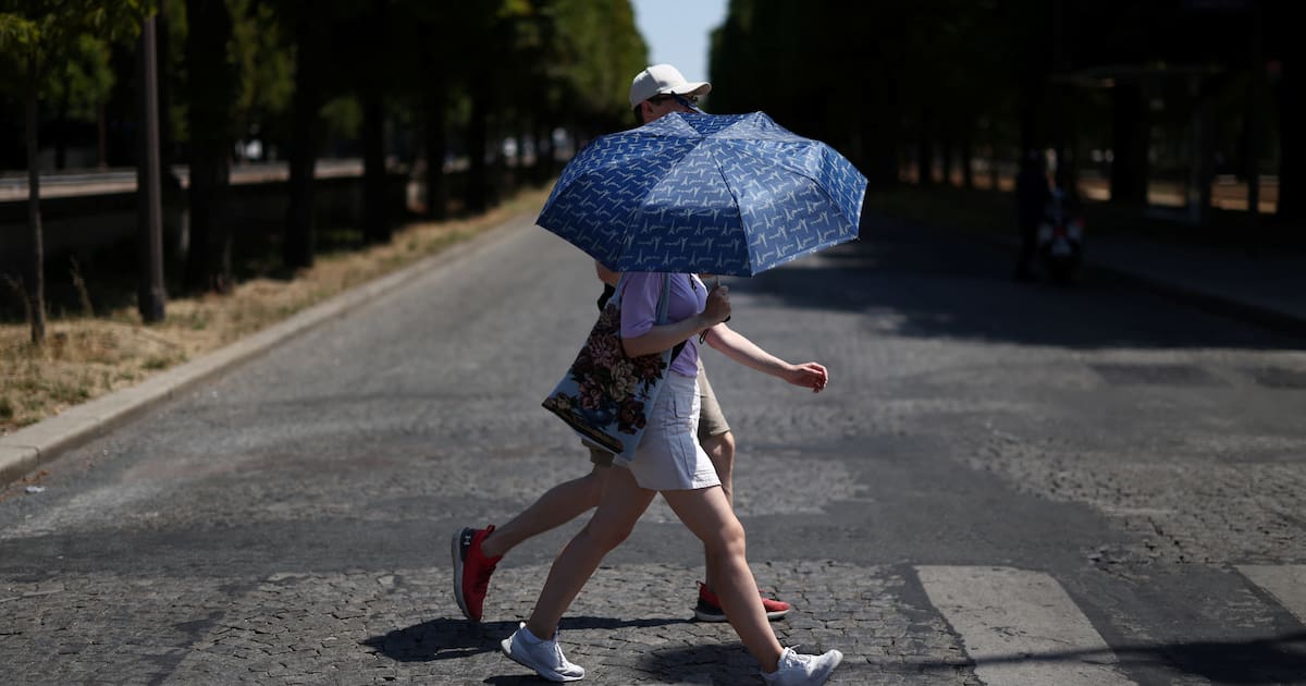 EN DIRECT - Canicule : un mois de juin record, la vague de chaleur a causé 2 morts selon la ministre de l’Ecologie - Libération