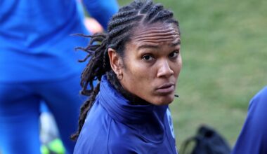 Wendie Renard (OL) réagit à son absence chez les Bleues