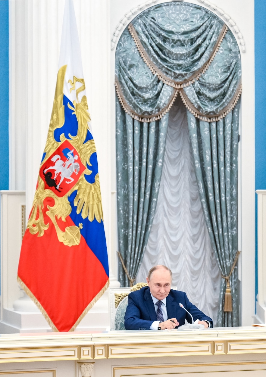Photo pool distribuée par l'agence russe d'Etat Spoutnik du président russe Vladimir Poutine à Moscou, le 30 juin 2025.
