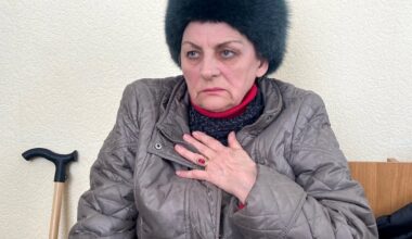 Photo diffusée le 3 juillet 2025 par une source connue de l'AFP montrant Evguénia Maïboroda dans le box des accusés, lors de sa condamnation au tribunal municipal de Chakhty, dans l'Oblast de Rostov, le 29 janvier 2024 en Russi