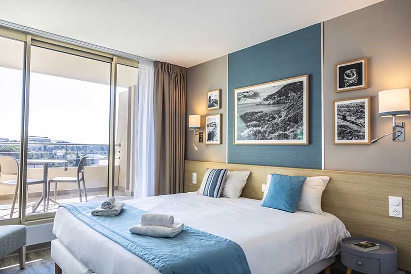 Une-des-100-chambres-de-lEscale-Casabianca_info83
