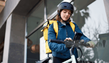 SAINT-ÉTIENNE : LA POSTE RECYCLE SES VÉLOS JAUNES POUR LES PARTICULIERS