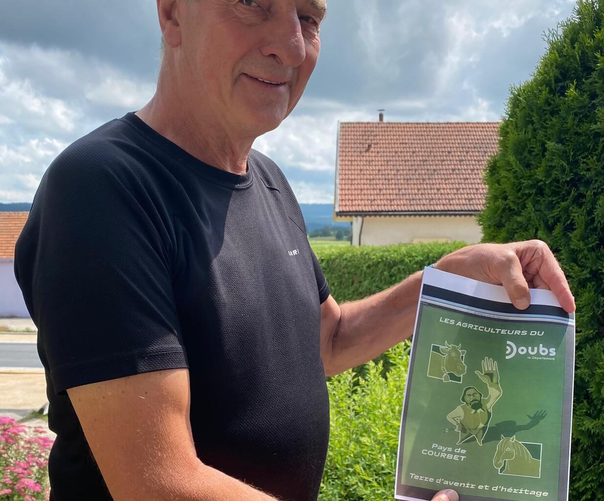 Jean-Louis Perrin, co-créateur de la fresque végétale à Longeville pour le Tour de France