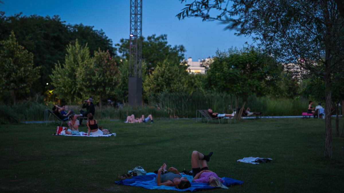 Paris : ventilateurs gratuits, fichier Reflex, îlots de fraîcheur... Le niveau 4 du plan canicule activé