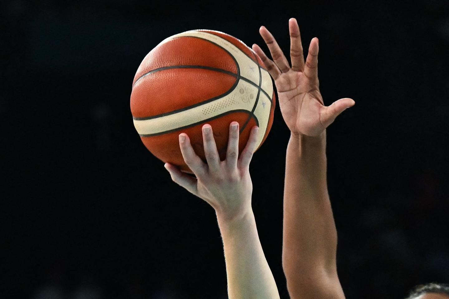 Jean-Pierre Hunckler succède à Jean-Pierre Siutat à la tête de la Fédération française de basket