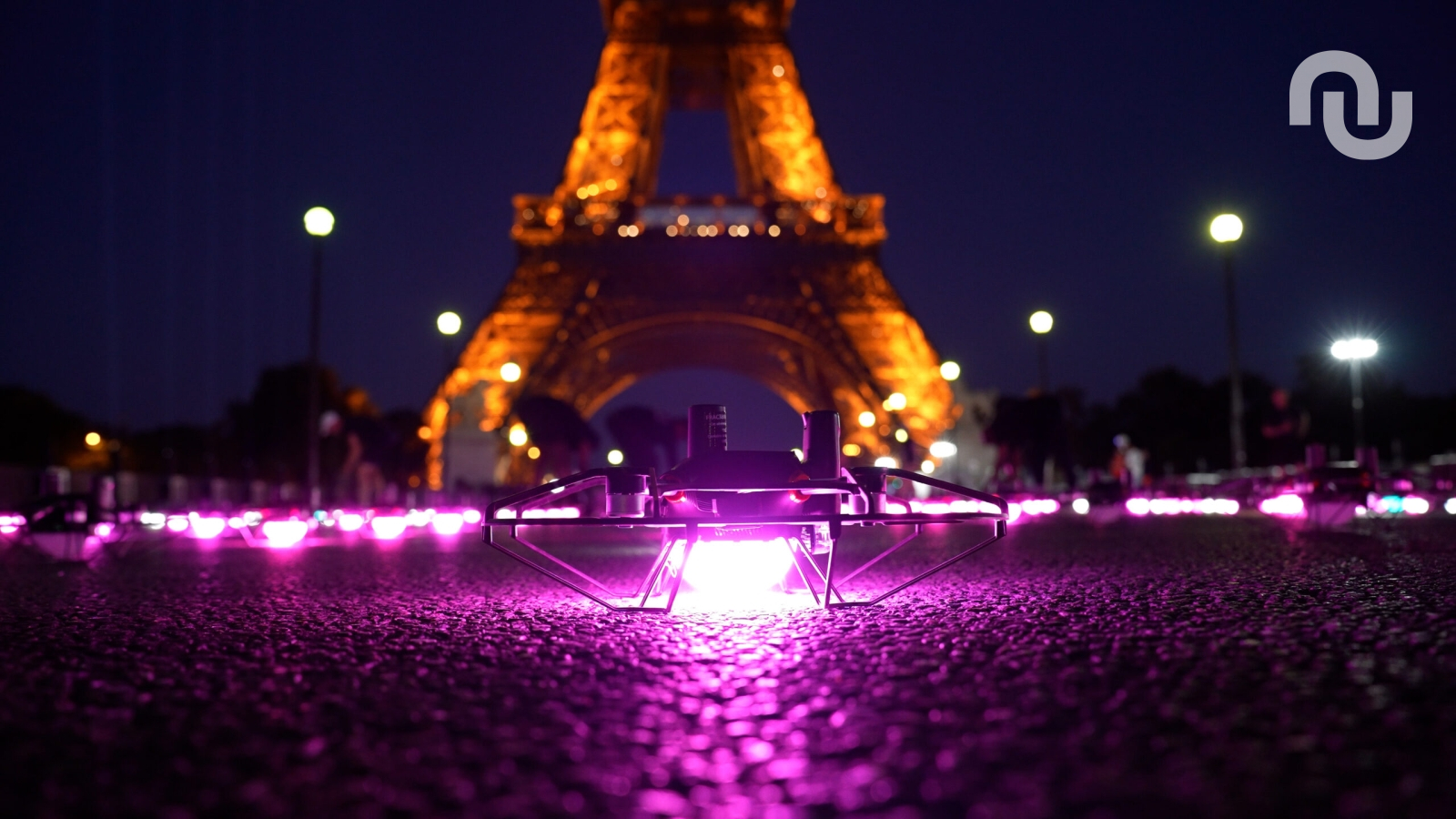 Un correctif pour un vieux jeu, sabotage de drones en Russie et ordinateur contrôlé par IA - le récap' de la semaine