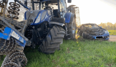 Loire. Un accident se produit entre une voiture et un tracteur, les pompiers interviennent d'urgence