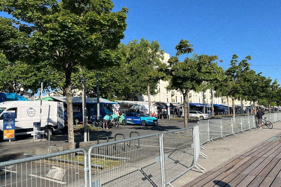 Le port de Caen en effervescence pour le Tour de France.