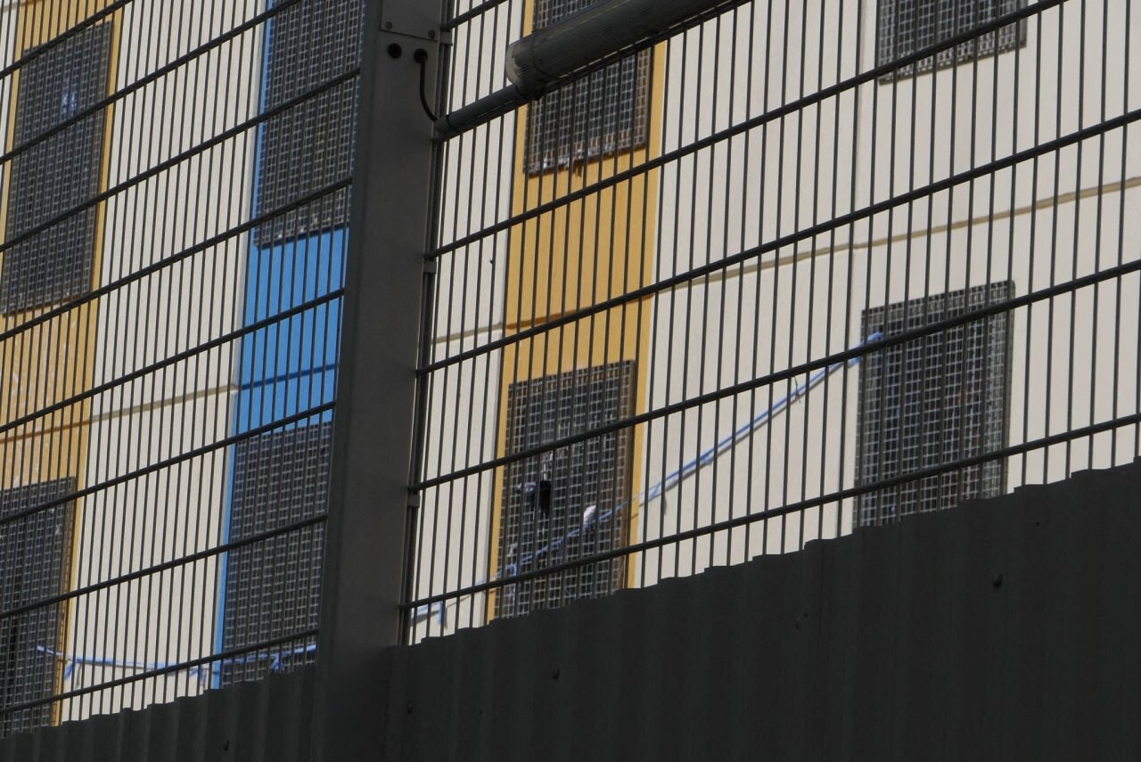 soupçonné de corruption, un surveillant placé en détention provisoire