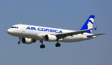 En plein embarquement des passagers, un avion d'Air Corsica frappé par la foudre à l'aéroport d'Orly