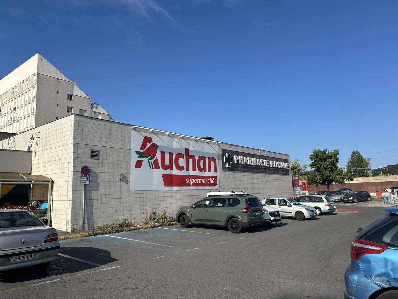 Trois supermarchés Auchan devraient passer sous l'enseigne Lidl dans la métropole de Bordeaux