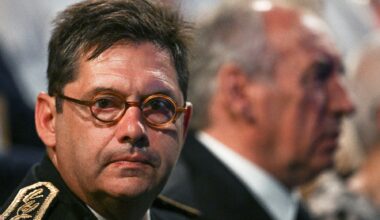 le préfet "assume" ses décisions face aux critiques