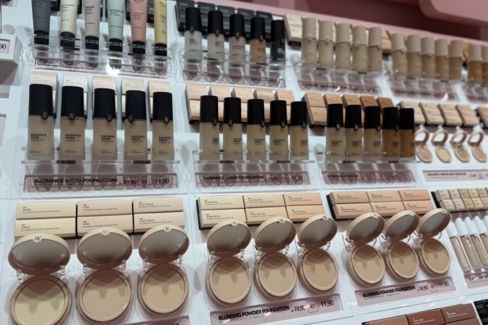 Wycon cosmetiques maquillage produits de beaute soins centre commercial westfield euralille lille 1