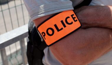 Un jeune homme meurt poignardé, une enquête ouverte