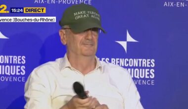 Le gouverneur de la banque de France dégaine une casquette «Make Europe Great Again» lors des rencontres d’Aix