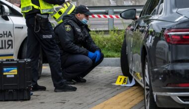 Assassinats, sabotages, incendies… Comment le groupe néonazi The Base frappe Kiev dans l’ombre