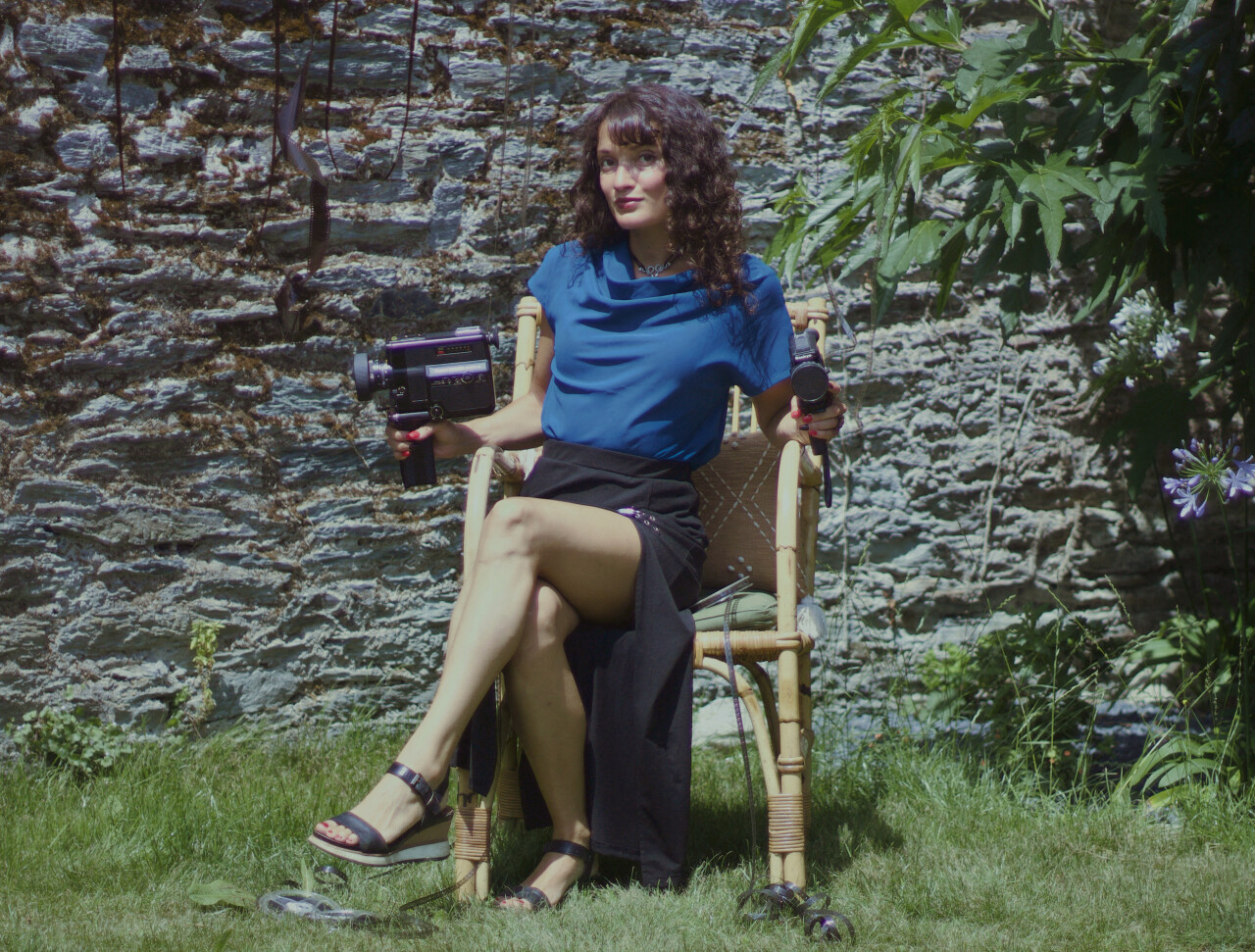 Vidéaste à Cherbourg, Justine magnifie son art avec la pellicule Super 8
