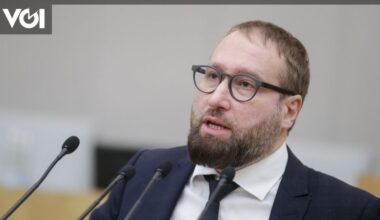 accusée d'être une menace à la sécurité nationale, l'Ultimatum WhatsApp soulève immédiatement les pieds