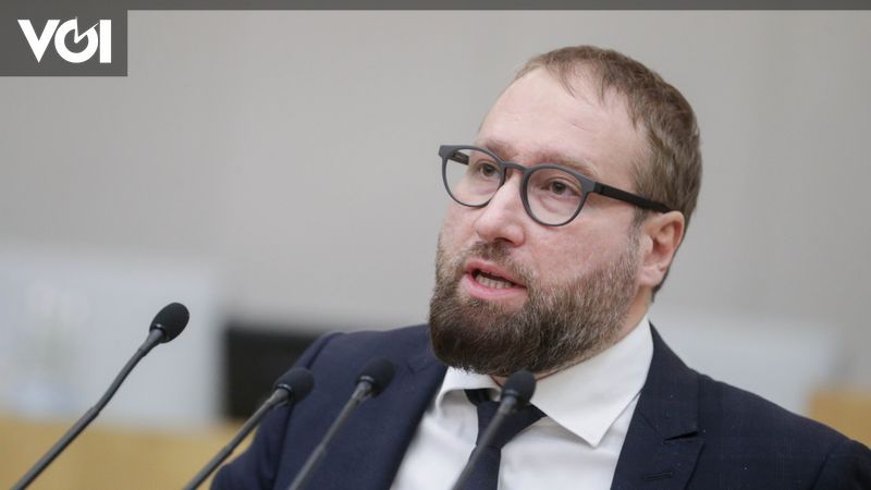accusée d'être une menace à la sécurité nationale, l'Ultimatum WhatsApp soulève immédiatement les pieds