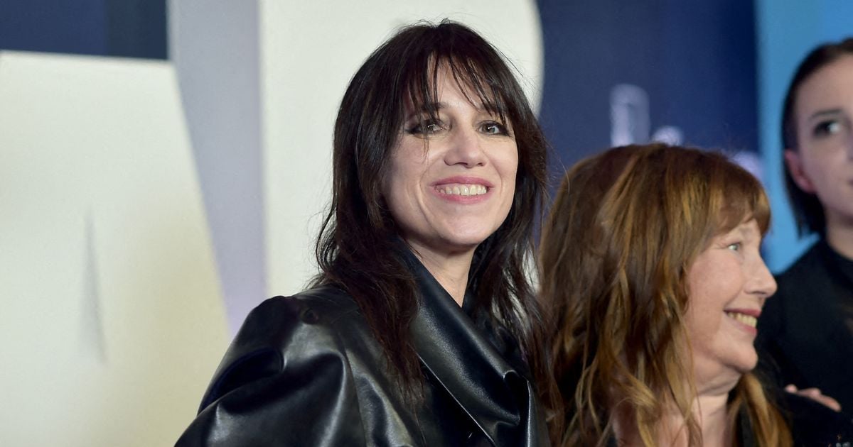Charlotte Gainsbourg et ses enfants réunis pour une folle destination cet été, Jo a bien grandi !