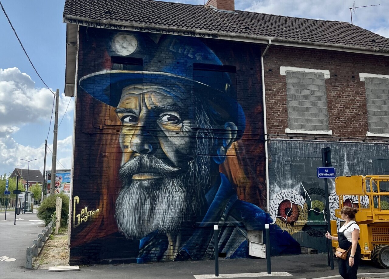 EN IMAGES. À Lens, les plus belles œuvres des graffeurs venus décorer les corons de la Cité 4