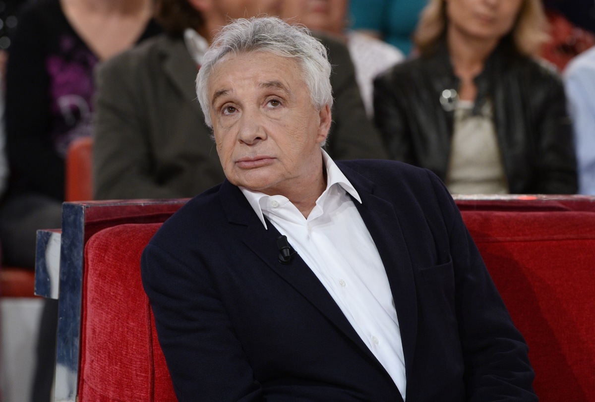 Michel Sardou : piscine intérieure, jardin d’hiver… Son ancienne maison de luxe est à vendre à un prix exorbitant