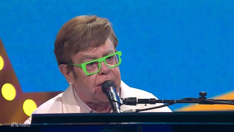 Elton John : combien coûte son luxueux manoir de Nice où il passe régulièrement ses vacances ?