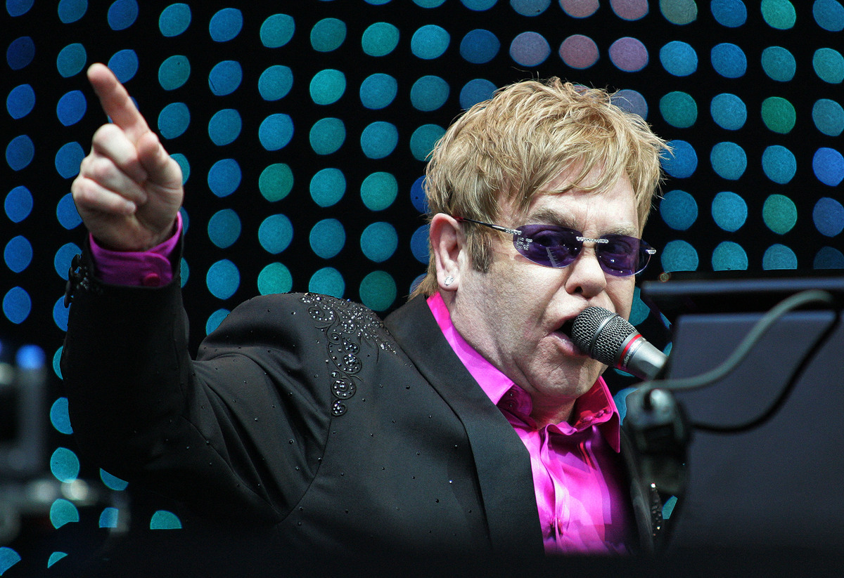 Guerre familiale chez les Beckham : Elton John appelé en renfort dans un décor paradisiaque