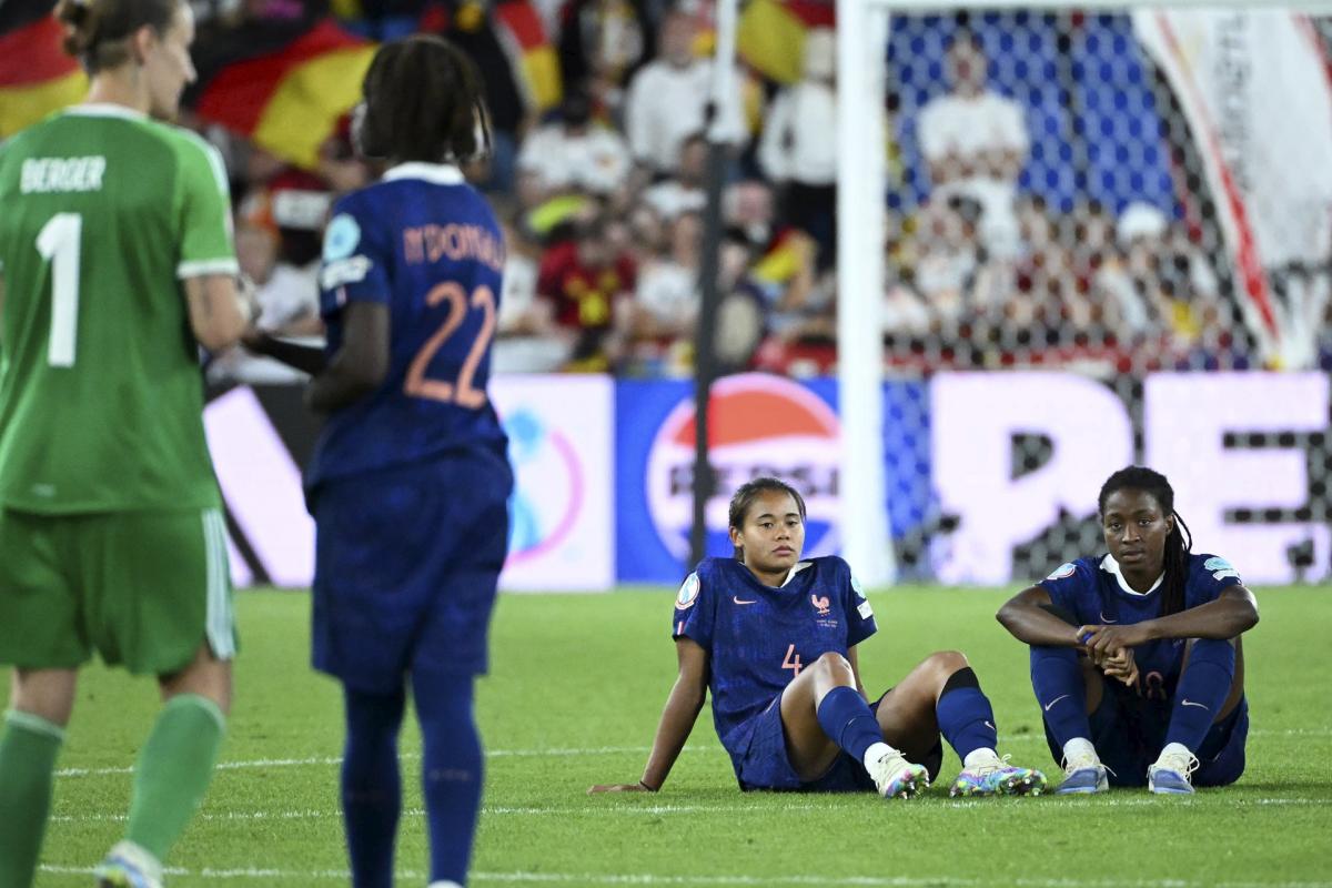 « On est toutes un peu sonnées » : les Bleues abasourdies après l'élimination face à l'Allemagne à l'Euro - L'Équipe