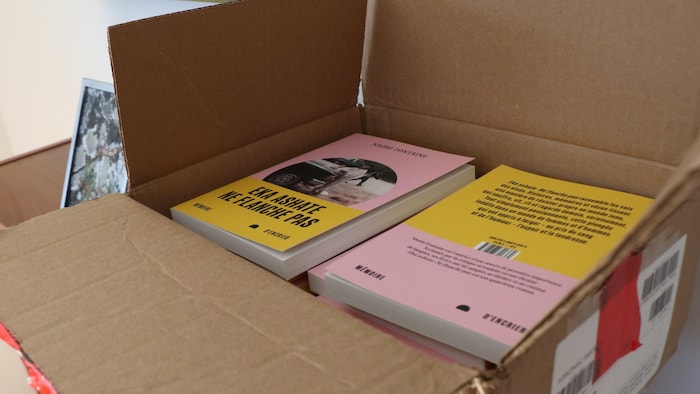 Un carton de livres.