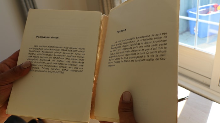 La postface de Je suis une maudite sauvagesse en innu-aimun et en français.