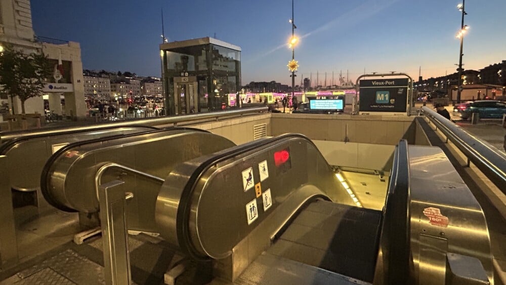 l'été aussi, le métro ferme la nuit
