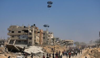 «Inefficace et dangereux», «effet de communication»... Le largage d’aide humanitaire à Gaza par la France décrié par les ONG