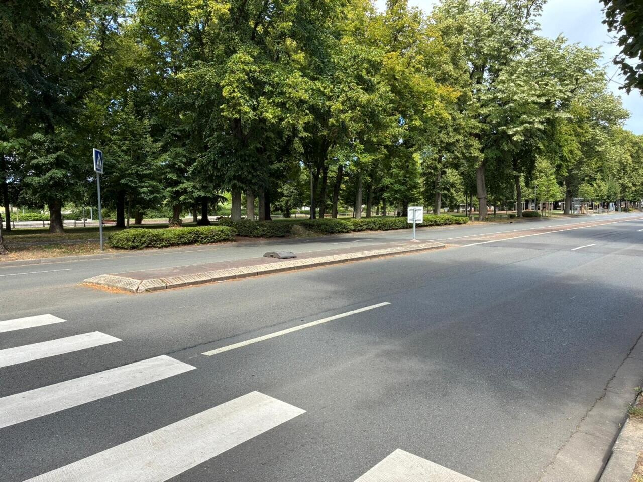 en 2019, il a un accident face à l'Esplanade qui tue son passager et ami